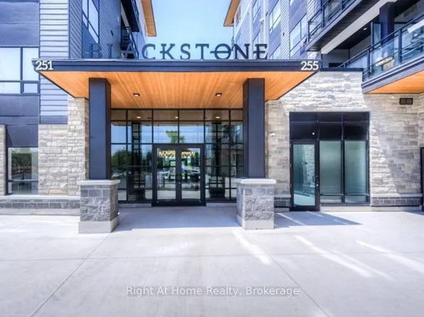 255 Northfield Dr E, Waterloo, ON