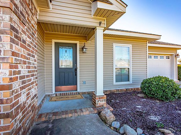 4th image of 109 Tamarack Ct