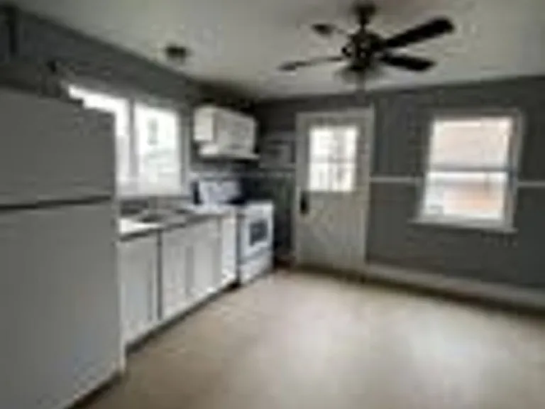 1313 Fletcher Ave — Photo 3