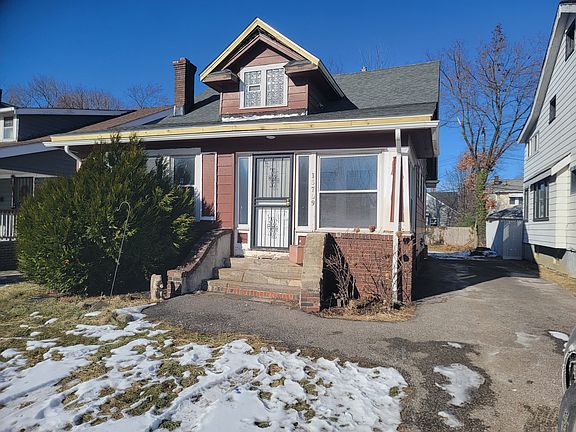 2nd image of 13709 Othello Ave