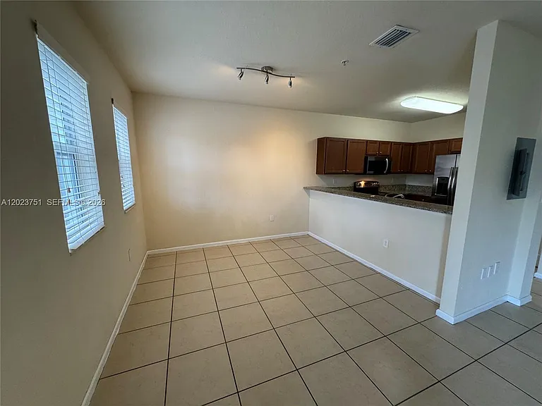 8650 NW 97th Ave #209 — Photo 5