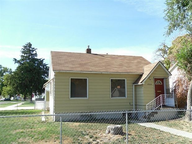 1st image of 1723 8th St S