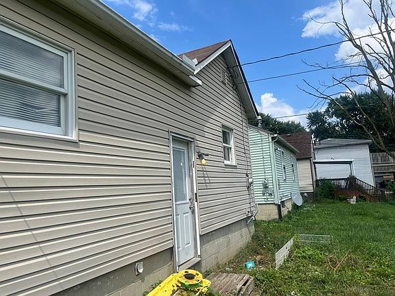 4th image of 610 W Union St