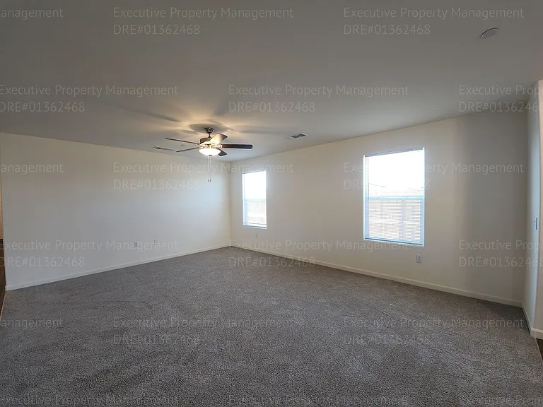 8921 Kemi St — Photo 40
