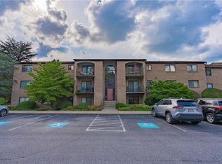 4509 N Hedgerow Dr APT 1, Allentown, PA 18103