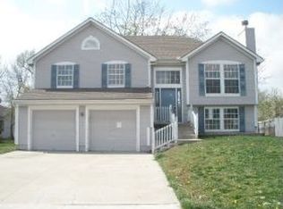 606 Pebble St, Belton, MO 64012