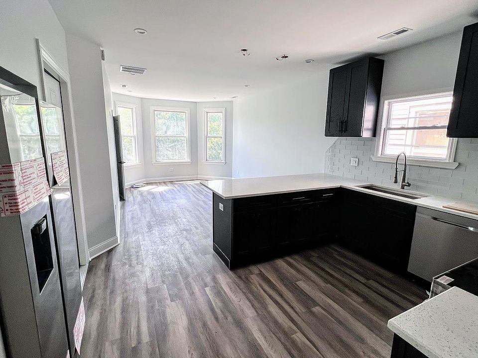 1st image of 3840 W Diversey Ave #2