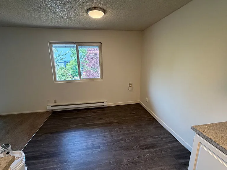 1212 Market St — Photo 5
