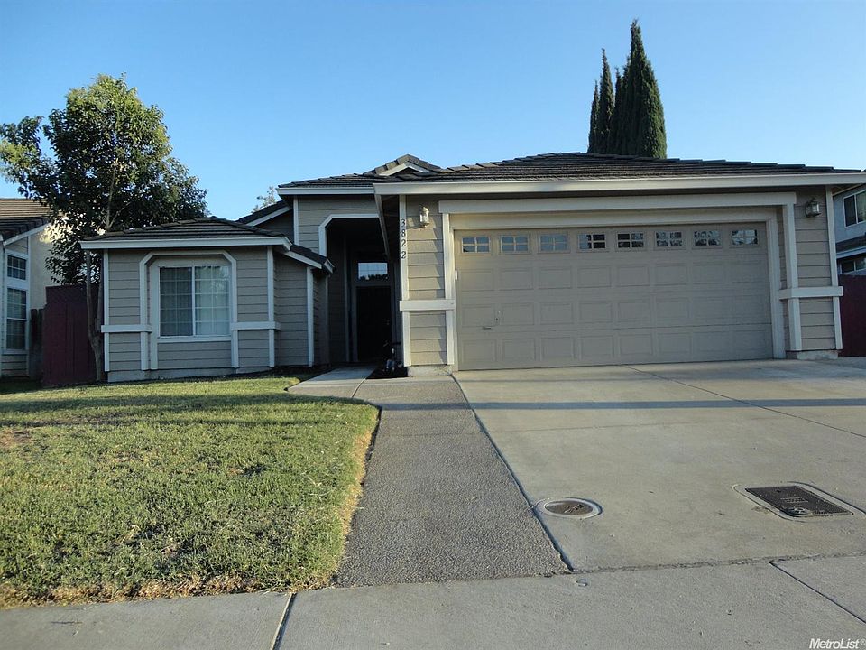1st image of 3822 Steve Lillie Cir
