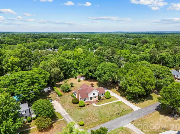 107 Friendfield Dr, Fort Mill, SC 29715