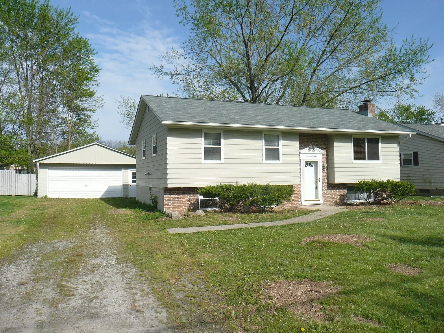 148 Troy Rd photo 1