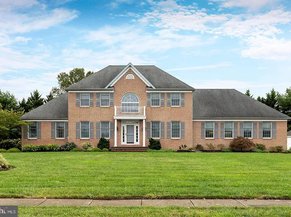 20 Eagle Dr, Mullica Hill, NJ 08062