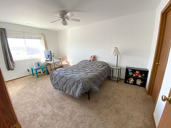 3rd image of 802 6th St Unit 204