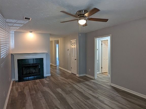 3rd image of 8352 Grand Oak Ct