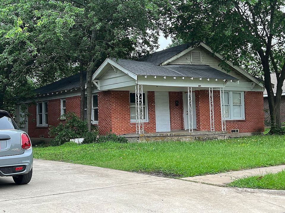 1st image of 132 E Taylor Dr