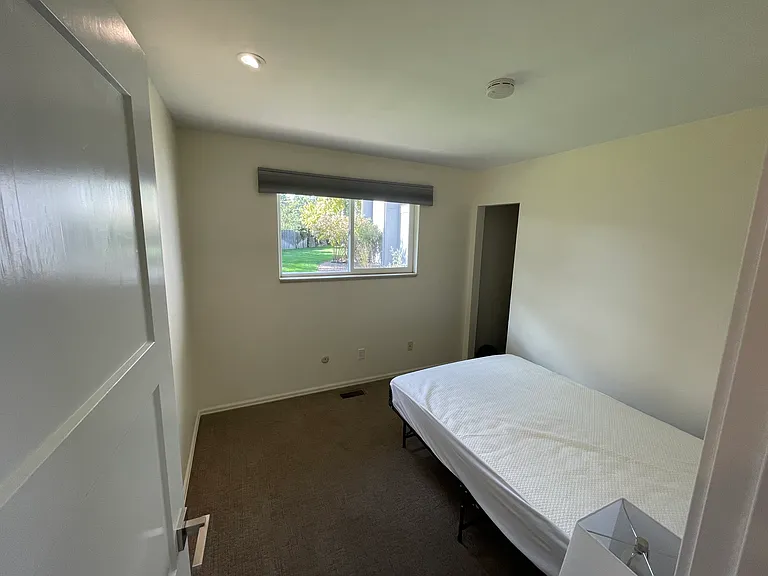 Guest bedroom 2