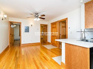 29 Phillips St #6, Boston, MA 02114