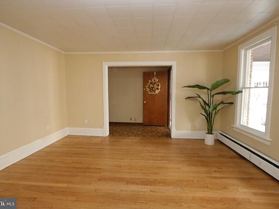 2nd image of 224 E Bishop St