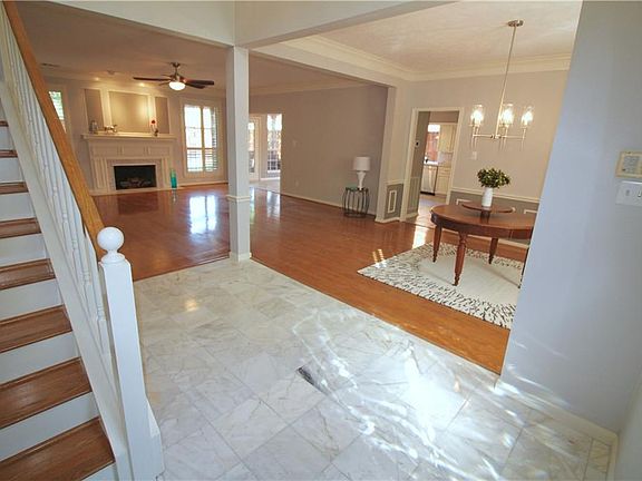 4th image of 1807 Waterford Ln