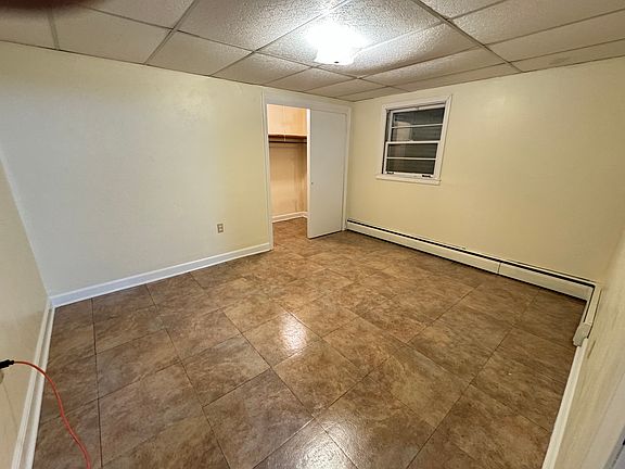 4th image of 209 Reynolds St #4