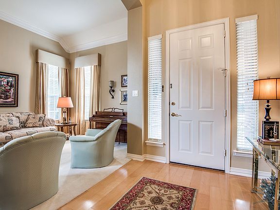 3rd image of 2515 Sir Turquin Ln
