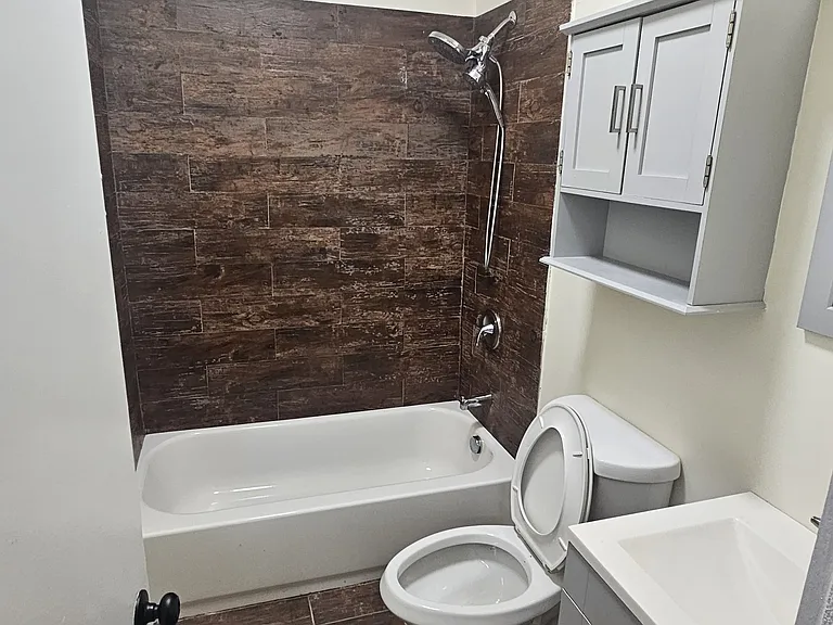 289 Ridgewood Ave #2 — Photo 5