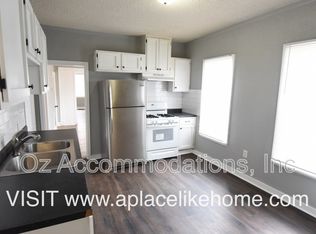 1406 N 2nd St, Saint Joseph, MO 64505