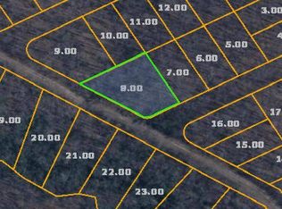 32 Yeehaw Dr, Crab Orchard, TN 37723