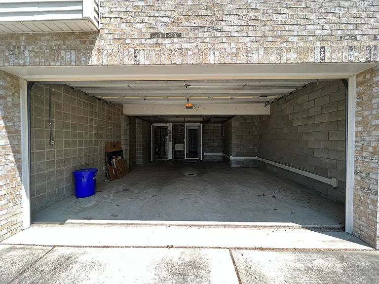 James St — Photo 24