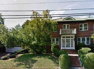 3504 171st St, Flushing, NY 11358