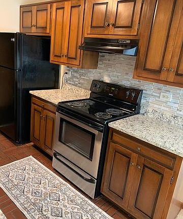 4th image of 765 Garland Pl APT 2B