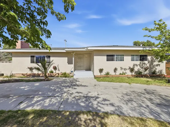 44556 3rd St E, Lancaster, CA 93535