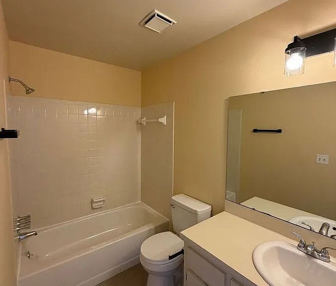 1090 Buttercup Dr — Photo 17