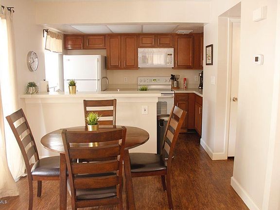 4th image of 1432 W Emerald Ave Unit 35
