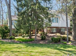 708 Adahi Way, Fontana, WI 53125