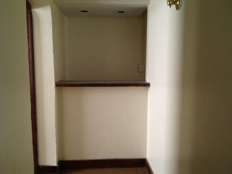 518 Locust St — Photo 3
