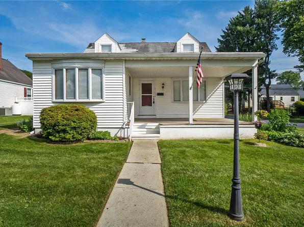 2762 Elm Ct, Allentown, PA 18104