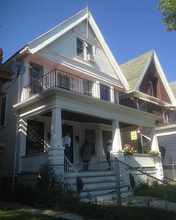 1st image of 2208 W Clarke St #2210