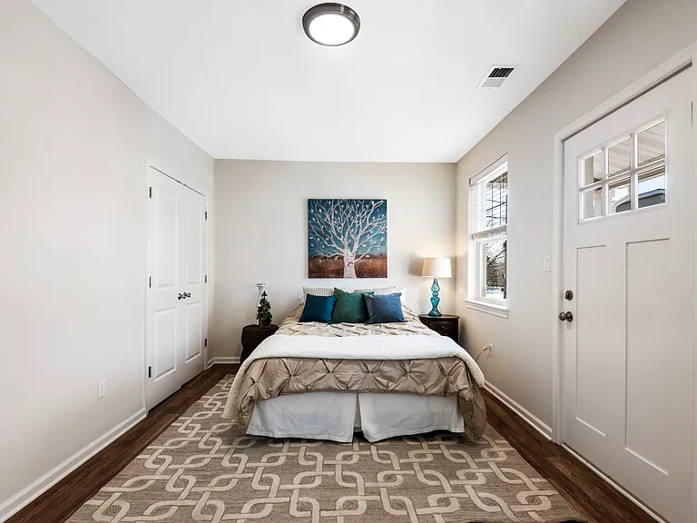 25 Aubrey St #2 — Photo 9