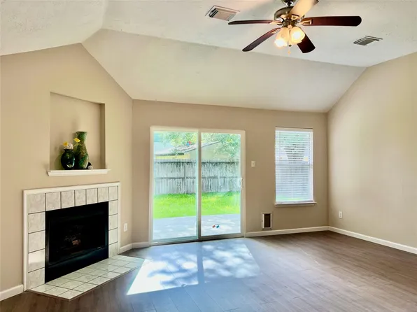 16915 Lighthouse View Dr, Friendswood, TX 77546