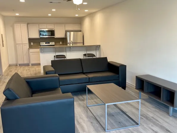 290 S McIlhaney St #1206, Stephenville, TX 76401