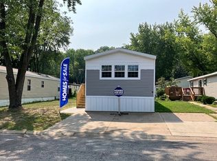 4224 E 77th St, Inver Grove Heights, MN 55076