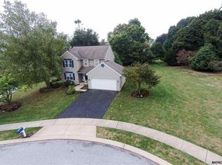 2601 Natalie Dr, York, PA 17402