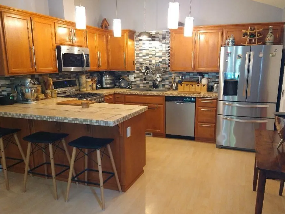 3 bed, 1157 sqft, $990 — Photo 3