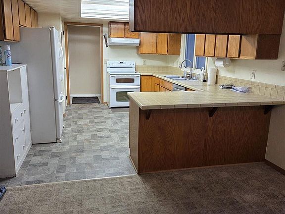 5th image of 2416 Aurora Dr