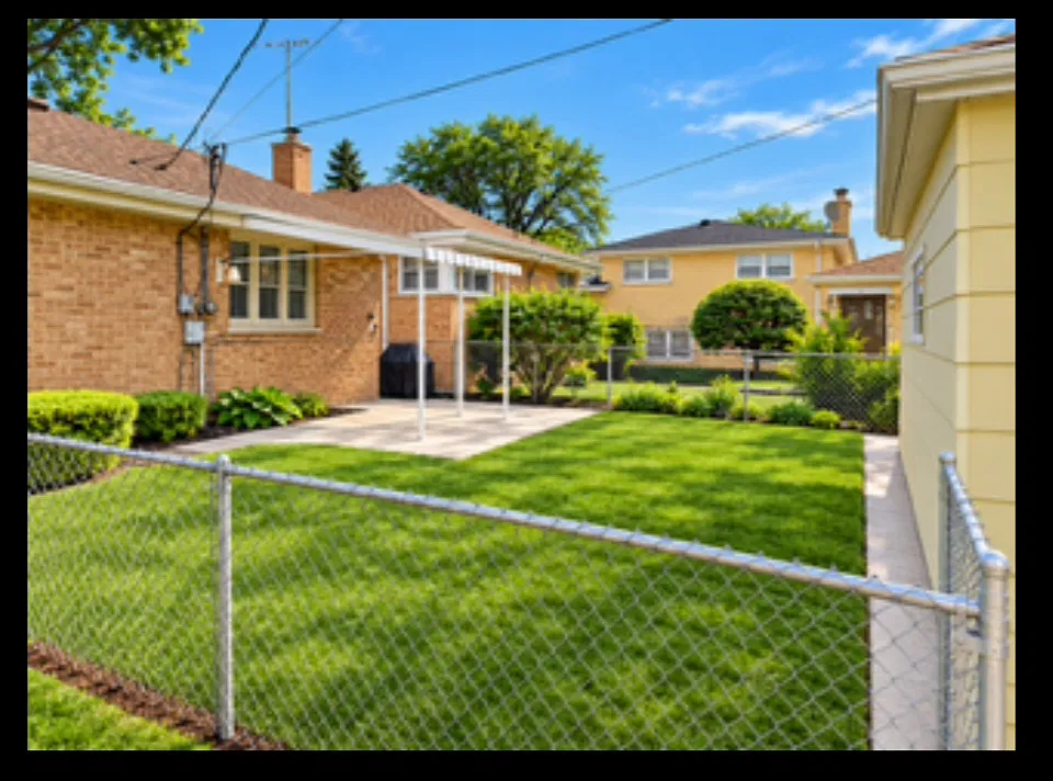 4 bed, $3,295 — Photo 4
