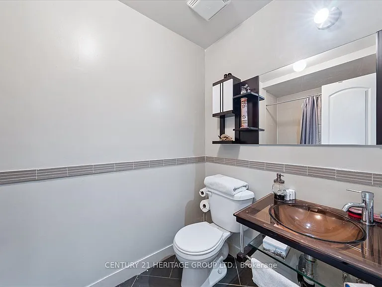 169 King Edward Ave — Photo 26