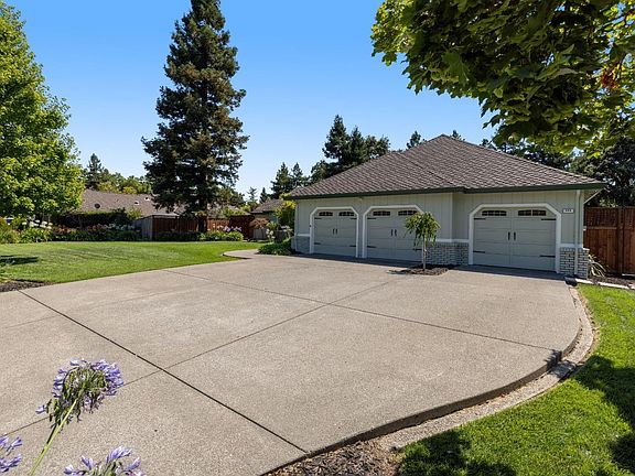 5th image of 448 Halter Court