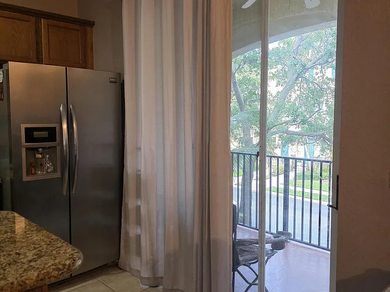 2866 S Oasis Dr — Photo 3