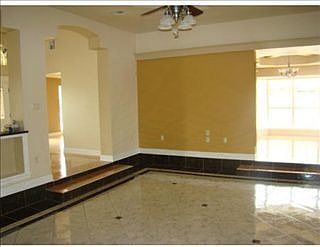 4th image of 5721 Foxcroft Dr